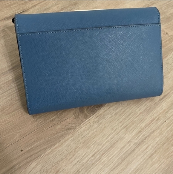 Tory Burch Wallet Clutch - Picture 4 of 10